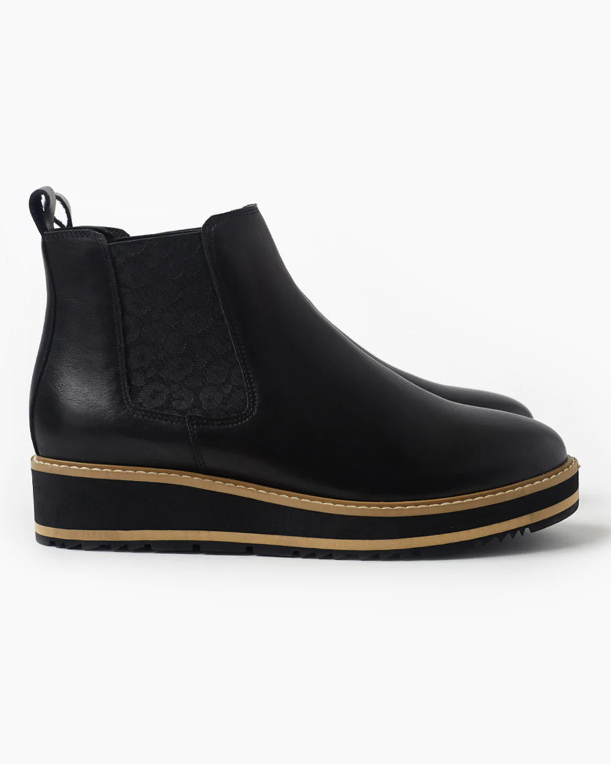 Walnut Melbourne - Jade Leather boot in Black